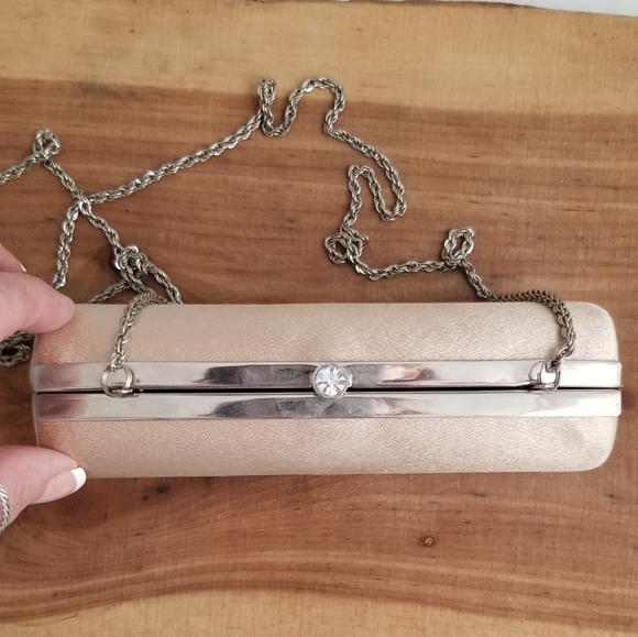 Cache Evening Bag - Picture 3 of 10